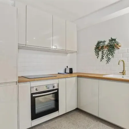Apartman Superbe 3 Pieces 75010 *